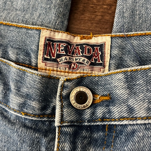 Nevada Vintage Light Wash Straight Leg Jeans - Picture 7 of 9
